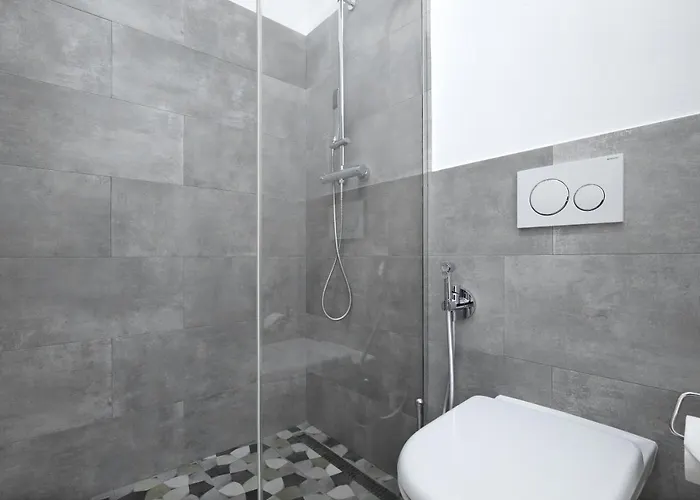 Hall View Apartament *